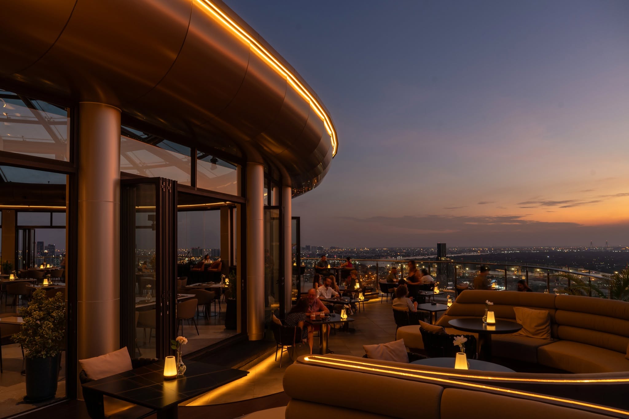 Cielo Sky Bar & Restaurant